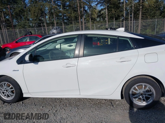 2020 Toyota Prius L Eco z VIN JTDKARFU5L3124692, wystawiony jako IAAI lot #42019339 z przebiegiem 178 081 mil mil oraz . Historia ofert i sprzedaży dostępna na DreamBid. Obrazek 15.