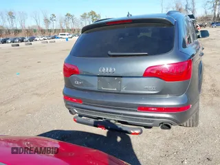 2015 Audi Q7 3.0T S line Prestige with VIN WA1DGAFE8FD015458, listed as a IAAI auction lot 41753940 with 62,233 mi miles. Bid and sale history available at carsss.com. Image 16.