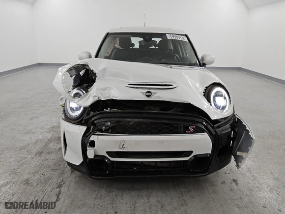 2024 MINI Hardtop 4 Door Cooper S with VIN WMW53DK04R2V07872, listed as a Copart auction lot 88353685 with 25,151 mi miles and Clean Title. Bid and sale history available at carsss.com. Image 5.