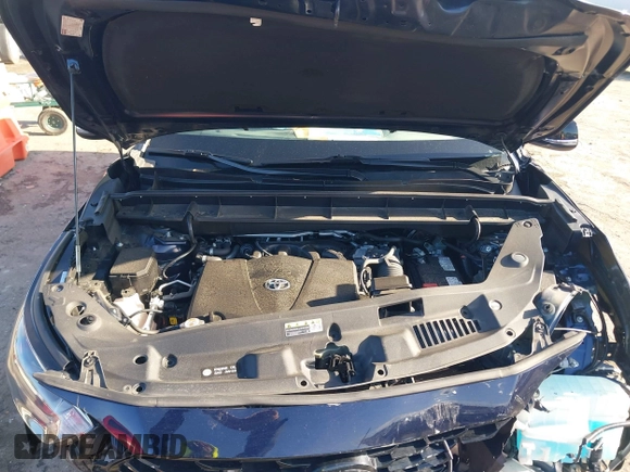 2021 Toyota Highlander XSE with VIN 5TDJZRBH0MS121857, listed as a IAAI auction lot 41718189 with Not provided miles and . Bid and sale history available at DreamBid. Image 10.