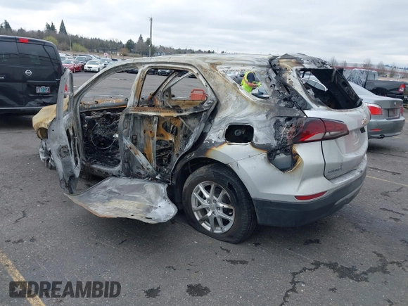 2022 Chevrolet Equinox LT z VIN 3GNAXUEVXNL189074, wystawiony jako IAAI lot #41750453 z przebiegiem Nie podano mil oraz . Historia ofert i sprzedaży dostępna na DreamBid. Obrazek 3.