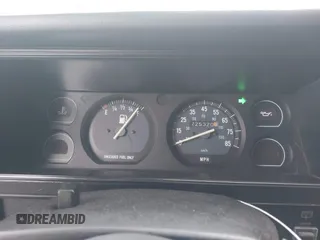 1996 Jeep Cherokee SE z VIN 1J4FJ28S5TL129065, wystawiony jako IAAI lot #42231133 z przebiegiem 225 320 mil mil oraz . Historia ofert i sprzedaży dostępna na DreamBid. Obrazek 7.