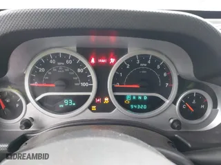 2010 Jeep Wrangler Unlimited Sport with VIN 1J4BA3H12AL127802, listed as a IAAI auction lot 41237029 with 94,320 mi miles. Bid and sale history available at carsss.com. Image 7.