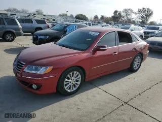2011 Hyundai Azera Limited with VIN KMHFC4DF5BA552545, listed as a Copart auction lot 84218034 with 101,747 mi miles and Salvage Title. Bid and sale history available at carsss.com. Image 1.