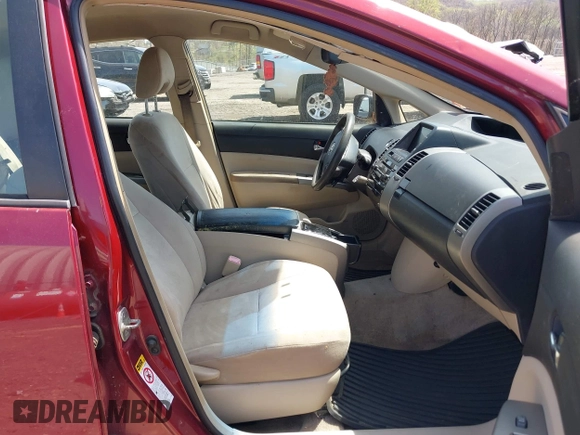 2005 Toyota Prius with VIN JTDKB20U650130633, listed as a IAAI auction lot 42114217 with 299,999 mi miles. Bid and sale history available at carsss.com. Image 5.