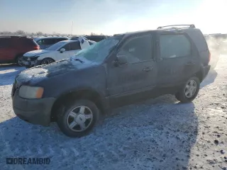 2003 Ford Escape XLS Popular with VIN 1FMYU02113KE14938, listed as a Copart auction lot 87553835 with 249,149 mi miles and Salvage Title. Bid and sale history available at carsss.com. Image 1.