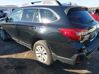 2019 Subaru Outback Premium with VIN 4S4BSAFC3K3366722, listed as a IAAI auction lot 40842109 with 62,617 mi miles. Bid and sale history available at carsss.com. Image 3.
