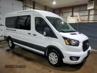 2024 Ford Transit Passenger XL z VIN 1FBAX2C85RKA42408, wystawiony jako Copart lot #55796105 z przebiegiem 29 816 mil mil oraz Czysty tytuł • Clean title. Historia ofert i sprzedaży dostępna na DreamBid. Obrazek 4.