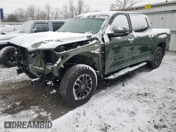 2022 Toyota Tundra 4WD SR5 with VIN 5TFLA5DB0NX055808, listed as a Copart auction lot 44607375 with 41,653 mi miles and Salvage Title. Bid and sale history available at carsss.com. Image 1.