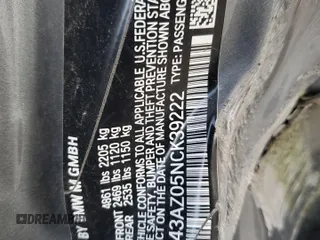 2022 BMW M4 Competition xDrive z VIN WBS43AZ05NCK39222, wystawiony jako Copart lot #55253625 z przebiegiem Nie podano mil oraz Nie do naprawy • Non repairable. Historia ofert i sprzedaży dostępna na DreamBid. Obrazek 12.