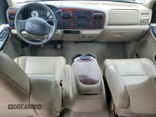 2006 Ford F-250 XL z VIN 1FTSW21P66EA21784, wystawiony jako Copart lot #59556905 z przebiegiem 162 561 mil mil oraz Szkoda całkowita • Salvage title. Historia ofert i sprzedaży dostępna na DreamBid. Obrazek 8.