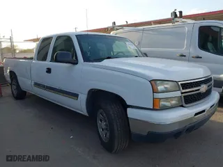 2006 Chevrolet Silverado 1500 LT1 with VIN 1GCEC19Z66E179161, listed as a IAAI auction lot 41886283 with 228,308 mi miles. Bid and sale history available at carsss.com. Image 1.