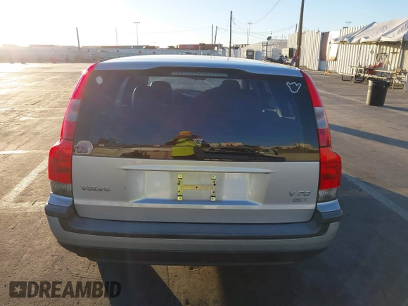 2004 Volvo V70 with VIN YV1SW59V642361434, listed as a IAAI auction lot 40801585 with 119,419 mi miles. Bid and sale history available at carsss.com. Image 16.