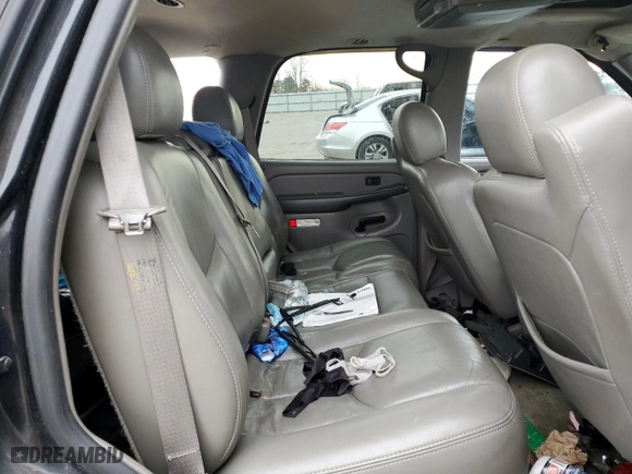 2003 Chevrolet Tahoe Z71 with VIN 1GNEK13T03R124255, listed as a Copart auction lot 42002945 with 205,965 mi miles and Salvage Title. Bid and sale history available at carsss.com. Image 11.