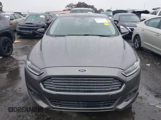 2013 Ford Fusion SE with VIN 3FA6P0HR3DR317713, listed as a IAAI auction lot 41825824 with 140,727 mi miles. Bid and sale history available at carsss.com. Image 12.