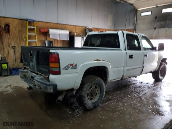 2004 GMC Sierra 2500HD SLE with VIN 1GTHK23UX4F188908, listed as a Copart auction lot 52258005 with 0 mi miles and Clean Title. Bid and sale history available at carsss.com. Image 3.