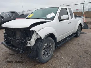 2017 Nissan Frontier SV z VIN 1N6AD0CU6HN771615, wystawiony jako IAAI lot #41552941 z przebiegiem 120 919 mil mil oraz . Historia ofert i sprzedaży dostępna na DreamBid. Obrazek 17.