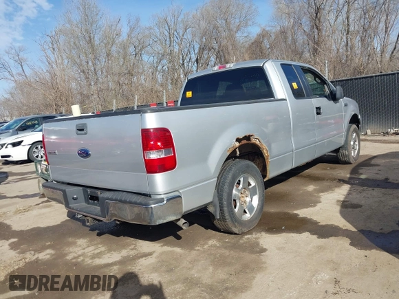 2006 Ford F-150 STX with VIN 1FTRX12W66FA56959, listed as a IAAI auction lot 41773435 with 172,353 mi miles. Bid and sale history available at carsss.com. Image 4.