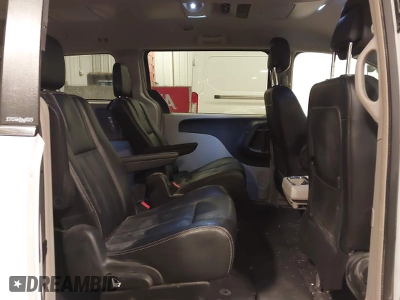 2014 Chrysler Town & Country Touring with VIN 2C4RC1BG1ER209212, listed as a IAAI auction lot 41931026 with 170,256 mi miles and . Bid and sale history available at DreamBid. Image 8.
