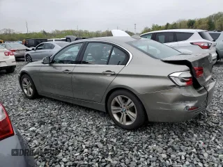 2017 BMW 3 Series 330i xDrive z VIN WBA8D9G50HNU59764, wystawiony jako Copart lot #54645245 z przebiegiem 88 442 mil mil oraz Szkoda całkowita • Salvage title. Historia ofert i sprzedaży dostępna na DreamBid. Obrazek 2.