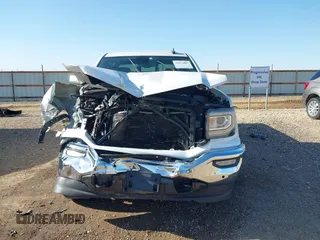 2017 GMC Sierra 1500 SLT z VIN 3GTU2NEC0HG304187, wystawiony jako IAAI lot #41973007 z przebiegiem Nie podano mil oraz . Historia ofert i sprzedaży dostępna na DreamBid. Obrazek 12.