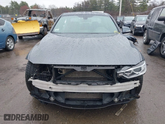 2013 BMW 3 Series 335i xDrive with VIN WBA3B9C54DF586608, listed as a IAAI auction lot 41933738 with 133,423 mi miles. Bid and sale history available at carsss.com. Image 13.