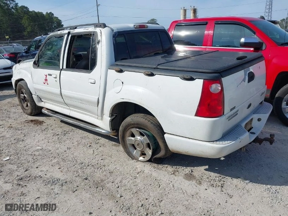 2005 Ford Explorer Sport Trac XLS with VIN 1FMZU67K15UA48284, listed as a IAAI auction lot 41430056 with 279,584 mi miles. Bid and sale history available at carsss.com. Image 3.