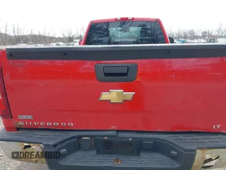 2007 Chevrolet Silverado 1500 1LT with VIN 1GCEK14067Z538823, listed as a IAAI auction lot 41996239 with 175,901 mi miles and . Bid and sale history available at DreamBid. Image 15.