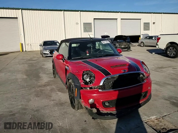 2013 MINI Convertible S with VIN WMWZP3C50DT550554, listed as a Copart auction lot 88415495 with 95,295 mi miles and Salvage title. Bid and sale history available at DreamBid. Image 11.