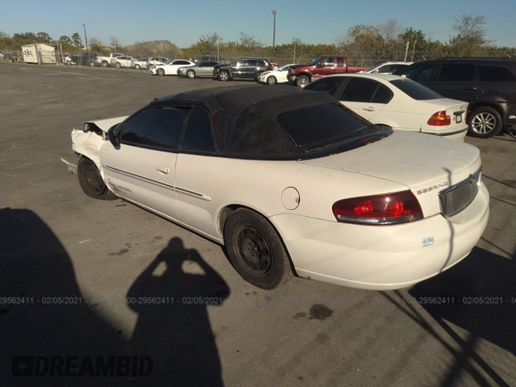 2002 Chrysler Sebring с VIN 1C3EL45R02N182871, выставлен на аукционе IAAI как лот 41238268 с пробегом Не указан миль и . История ставок и продаж доступна на DreamBid. Изображение 3.