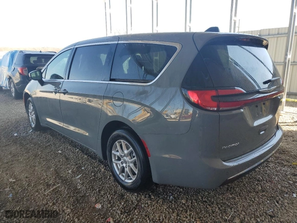 2025 Chrysler Pacifica Select with VIN 2C4RC1BGXSR542763, listed as a Copart auction lot 52116045 with 7,114 mi miles and Clean Title. Bid and sale history available at carsss.com. Image 2.