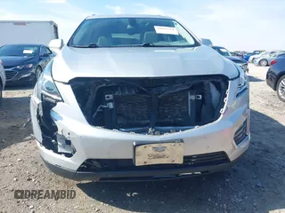 2017 Cadillac XT5 Luxury FWD z VIN 1GYKNBRS3HZ223077, wystawiony jako IAAI lot #42091584 z przebiegiem 154 664 mil mil oraz . Historia ofert i sprzedaży dostępna na DreamBid. Obrazek 6.