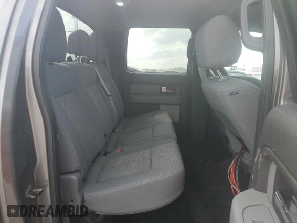 2012 Ford F-150 XL z VIN 1FTFW1CF3CFB61779, wystawiony jako Copart lot #53946815 z przebiegiem 238 046 mil mil oraz Szkoda całkowita • Salvage title. Historia ofert i sprzedaży dostępna na DreamBid. Obrazek 10.