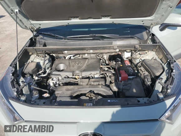 2020 Toyota RAV4 XLE Premium with VIN 2T3C1RFV6LW059183, listed as a Copart auction lot 85281574 with 91,402 mi miles and Salvage Title. Bid and sale history available at carsss.com. Image 12.