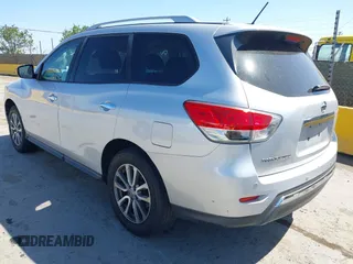 2013 Nissan Pathfinder SL with VIN 5N1AR2MN3DC618506, listed as a IAAI auction lot 42206992 with 156,649 mi miles and . Bid and sale history available at DreamBid. Image 3.