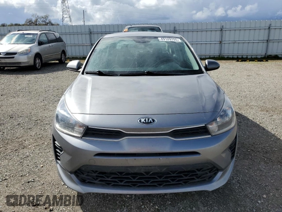 2021 Kia Rio LX with VIN 3KPA24AD0ME428803, listed as a Copart auction lot 49129705 with 37,727 mi miles and Salvage Title. Bid and sale history available at carsss.com. Image 5.