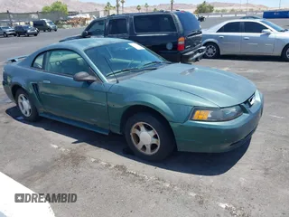 2001 Ford Mustang Standard z VIN 1FAFP404X1F217978, wystawiony jako IAAI lot #42569548 z przebiegiem 199 730 mil mil oraz . Historia ofert i sprzedaży dostępna na DreamBid. Obrazek 1.