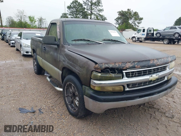 1999 Chevrolet Silverado 1500 with VIN 1GCEC14W0XZ170429, listed as a IAAI auction lot 41910557 with 301,746 mi miles. Bid and sale history available at carsss.com. Image 1.