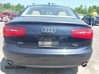 2014 Audi A6 Premium Plus z VIN WAUFGAFC1EN068005, wystawiony jako IAAI lot #42577265 z przebiegiem 109 947 mil mil oraz . Historia ofert i sprzedaży dostępna na DreamBid. Obrazek 16.