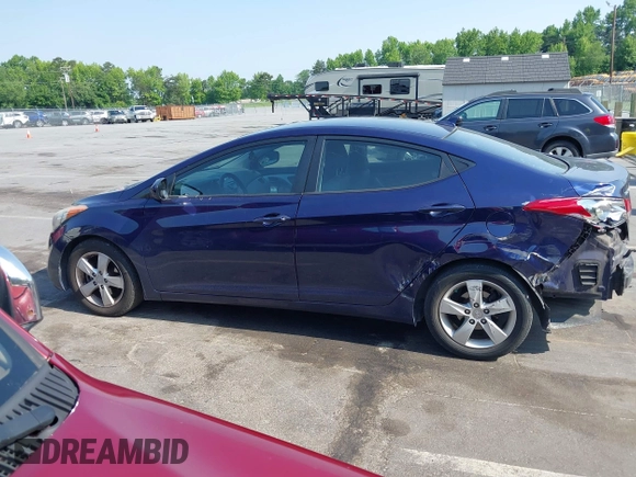 2013 Hyundai Elantra GLS с VIN 5NPDH4AE1DH239769, выставлен на аукционе IAAI как лот 42259765 с пробегом 167 046 миль миль и . История ставок и продаж доступна на DreamBid. Изображение 14.