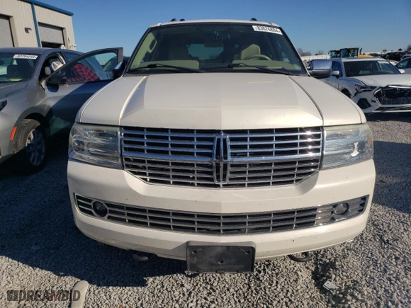 2008 Lincoln Navigator with VIN 5LMFU27518LJ12756, listed as a Copart auction lot 83676884 with 188,927 mi miles and Salvage Title. Bid and sale history available at carsss.com. Image 5.