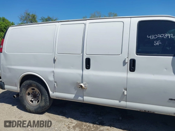 2004 Chevrolet Express Cargo Van with VIN 1GCGG25V441118708, listed as a IAAI auction lot 42144915 with 327,928 mi miles. Bid and sale history available at carsss.com. Image 13.