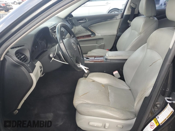 2006 Lexus IS 250 z VIN JTHBK262862016692, wystawiony jako Copart lot #57994885 z przebiegiem 181 055 mil mil oraz Szkoda całkowita • Salvage title. Historia ofert i sprzedaży dostępna na DreamBid. Obrazek 7.