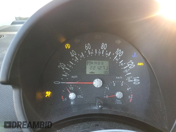2005 Volkswagen New Beetle Coupe GLS with VIN 3VWCR31C65M418142, listed as a Copart auction lot 78430224 with 22,127 mi miles and Salvage Title. Bid and sale history available at carsss.com. Image 9.