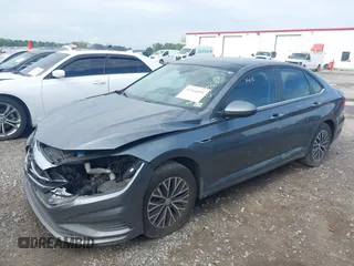 2019 Volkswagen Jetta SEL с VIN 3VWE57BU6KM009492, выставлен на аукционе IAAI как лот 42104094 с пробегом 137 087 миль миль и . История ставок и продаж доступна на DreamBid. Изображение 2.