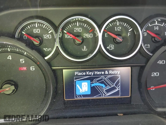 2021 Chevrolet Suburban LS z VIN 1GNSKBKD5MR303640, wystawiony jako IAAI lot #42359585 z przebiegiem Nie podano mil oraz . Historia ofert i sprzedaży dostępna na DreamBid. Obrazek 14.