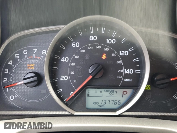 2013 Toyota RAV4 XLE z VIN 2T3WFREV2DW008975, wystawiony jako Copart lot #61054295 z przebiegiem 137 766 mil mil oraz Szkoda całkowita • Salvage title. Historia ofert i sprzedaży dostępna na DreamBid. Obrazek 9.