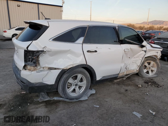 2022 Kia Sorento LX with VIN 5XYRG4LC8NG077202, listed as a Copart auction lot 86316184 with 94,465 mi miles and Salvage Title. Bid and sale history available at carsss.com. Image 3.