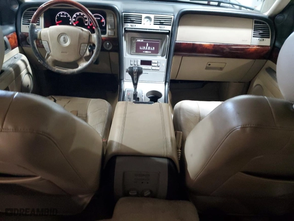 2005 Lincoln Navigator Luxury with VIN 5LMFU28555LJ19347, listed as a Copart auction lot 67631534 with 138,272 mi miles and Clean Title. Bid and sale history available at carsss.com. Image 8.