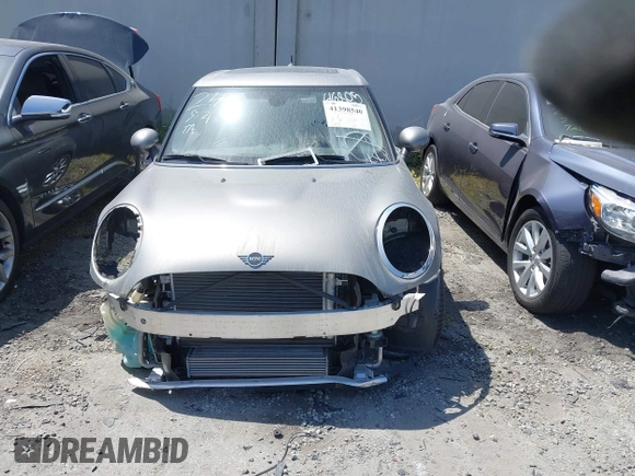 2019 MINI Hardtop 4 Door Cooper with VIN WMWXU1C59K2L24715, listed as a IAAI auction lot 41398540 with 6,052 mi miles and . Bid and sale history available at DreamBid. Image 13.